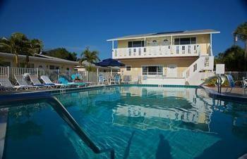 White Sands Beach Resort Holmes Beach Exterior photo